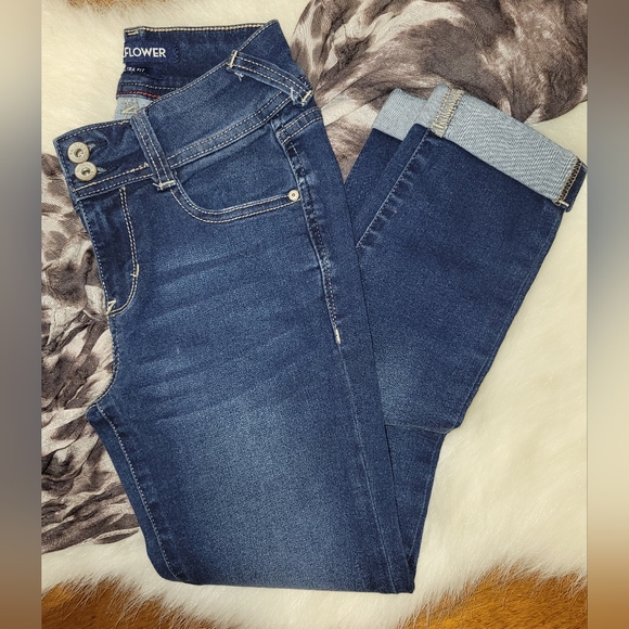 Wallflower Jeans Wallflower Capri Jeans Poshmark